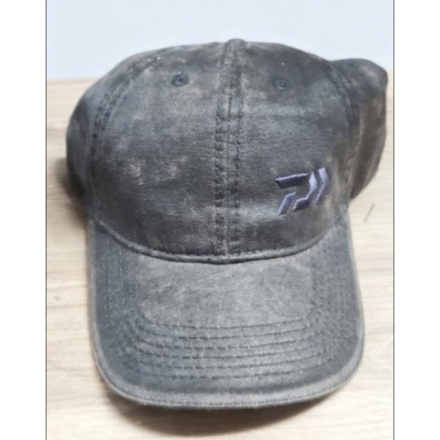 Daiwa Trucker Washed Oil Skin 6 Panel Cap - CHARCOAL